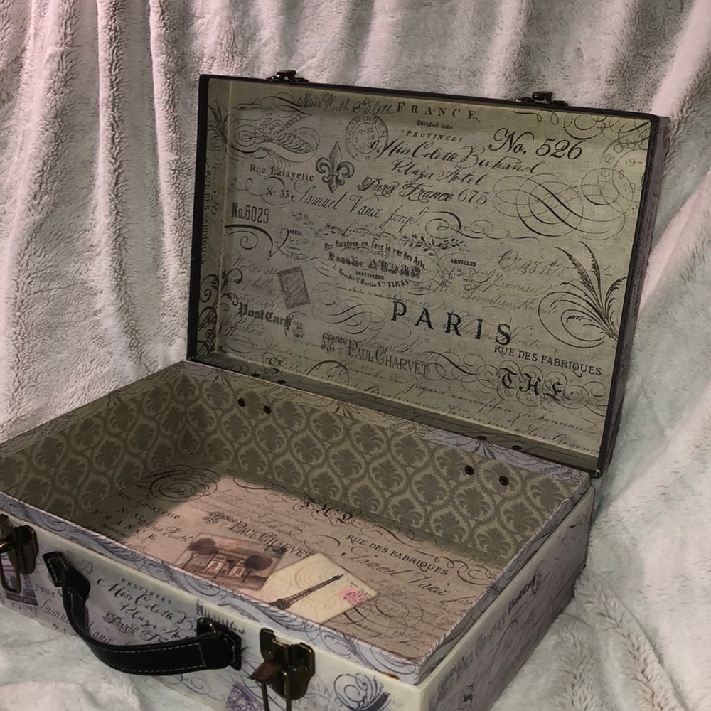Paris Storage Box ! - Picture 3 of 4